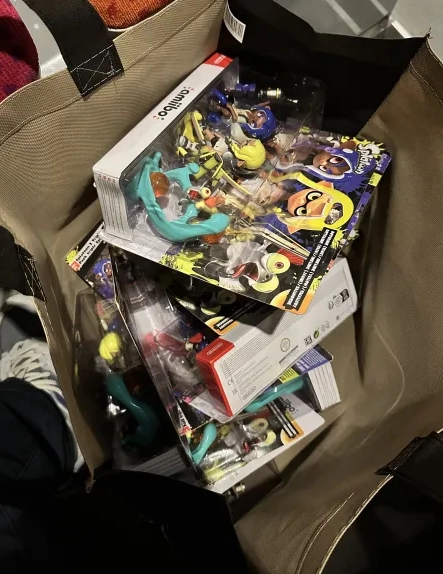 Amiibo Splatoon — produits achetés pour revente sur Amazon